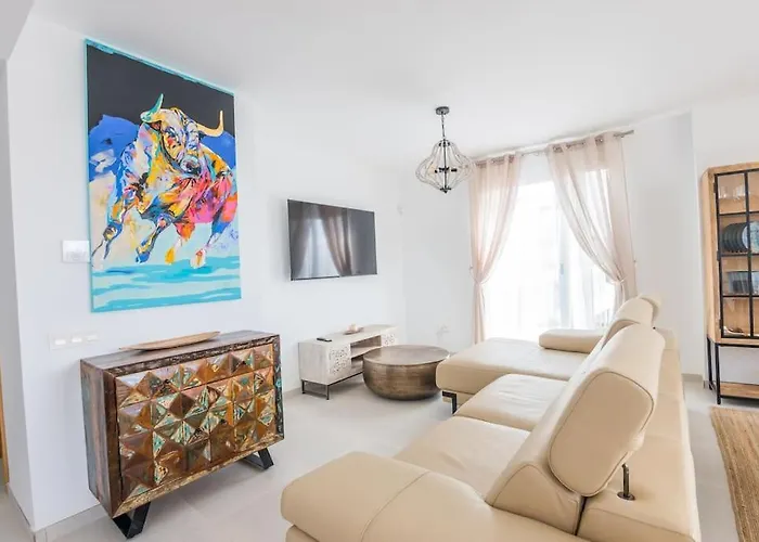 Luxury Townhouse Retreat *