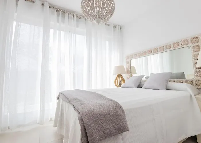 Luxury Townhouse Retreat * Cadiz