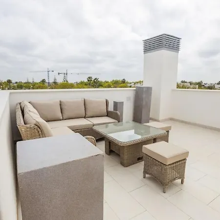 Apartment Luxury Townhouse Retreat *